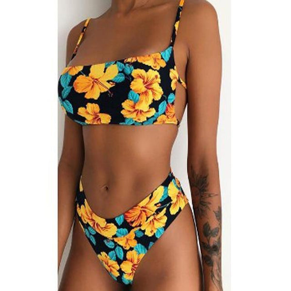 Hot Sale Off The Shoulder Print Ruffled Bikini Mujer 2018 New Sexy Swimwear Women Swimsuit Brazilian Bikini Set Thong Biquinis